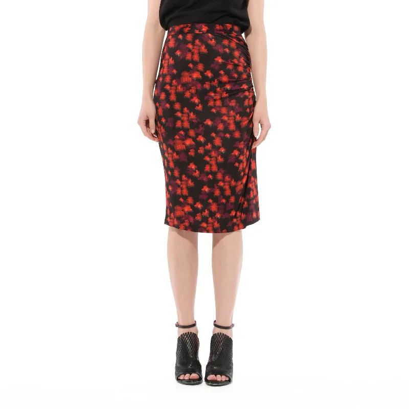 Flower Skirt in Black/Red